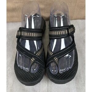 Skechers Reggae Womens Size 7 Geo Woven Black Strappy Toe Loop Outdoor Sandals